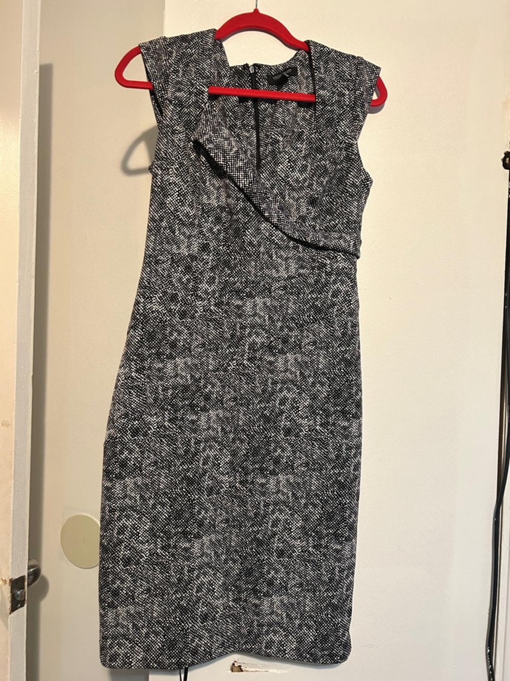 White House Black Market Black & White Cap-Sleeve Midi Sheath Dress